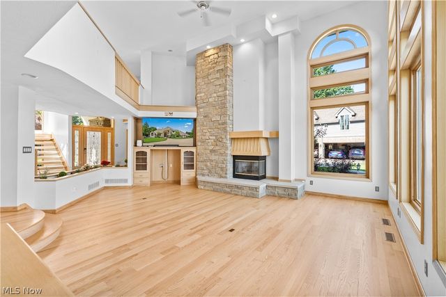 3855 Weymouth Woods Drive, Medina, OH 44256