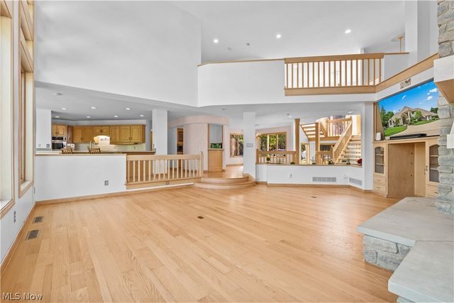 3855 Weymouth Woods Drive, Medina, OH 44256
