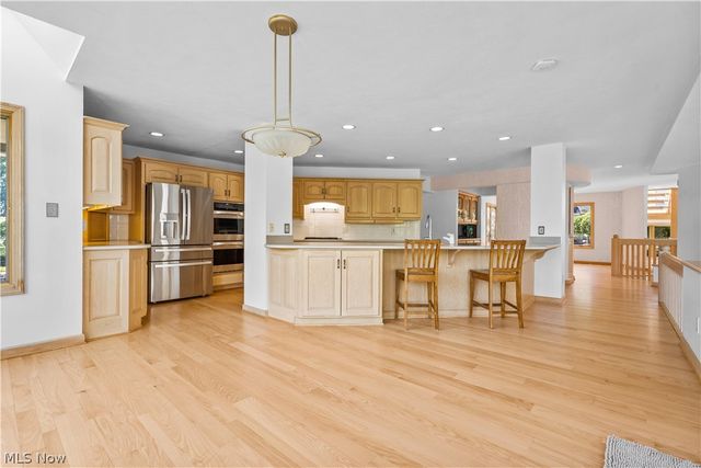 3855 Weymouth Woods Drive, Medina, OH 44256
