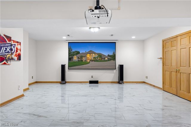 3855 Weymouth Woods Drive, Medina, OH 44256
