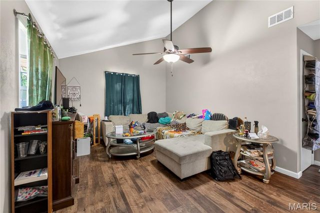 119 S 37th Street, Belleville, IL 62226