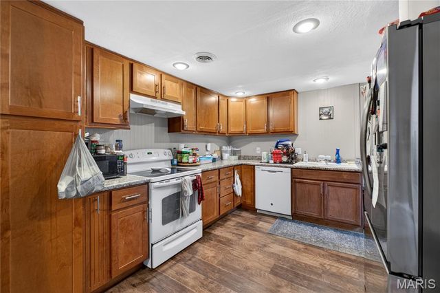 119 S 37th Street, Belleville, IL 62226
