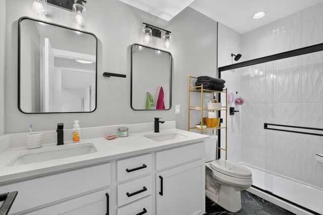 3679 Westgate Parkway, Clive, IA 50325