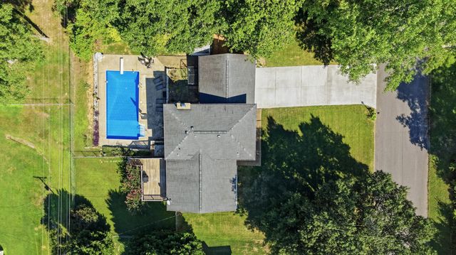 4715 N Forest Road, Hixson, TN 37343