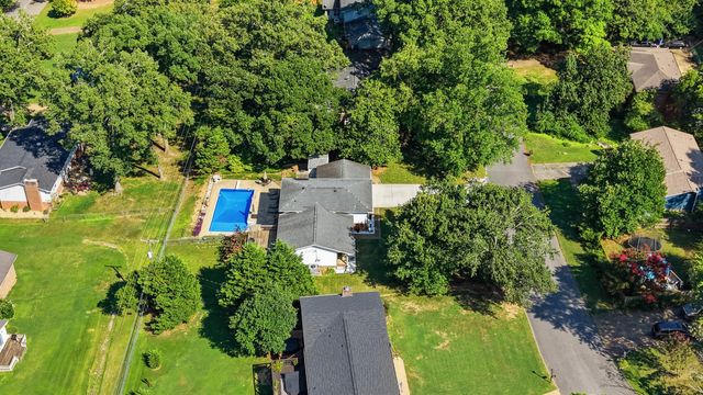 4715 N Forest Road, Hixson, TN 37343