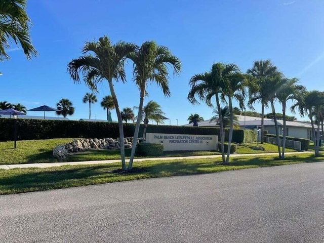 1009 SW 3rd Way, Boynton Beach, FL 33426