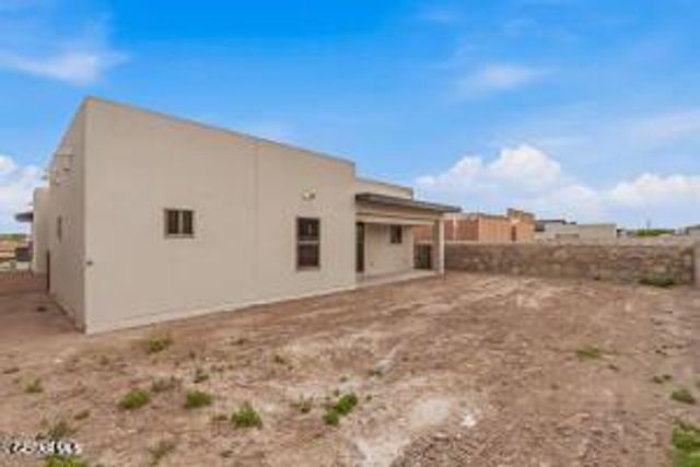 831 Mision de Ruanda Avenue, El Paso, TX 79932