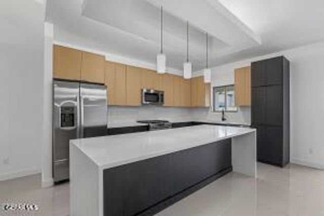 831 Mision de Ruanda Avenue, El Paso, TX 79932