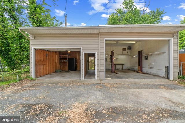 2827 FLEETWOOD AVE, Baltimore, MD 21214