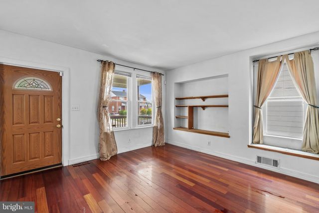 2827 FLEETWOOD AVE, Baltimore, MD 21214