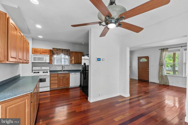 2827 FLEETWOOD AVE, Baltimore, MD 21214