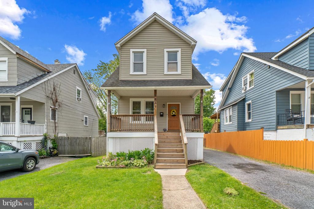 2827 FLEETWOOD AVE, Baltimore, MD 21214