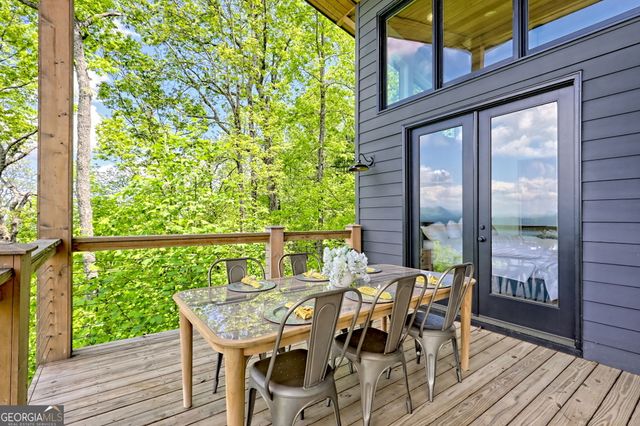 602 Charmont Drive, Tiger, GA 30576