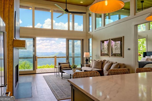 602 Charmont Drive, Tiger, GA 30576