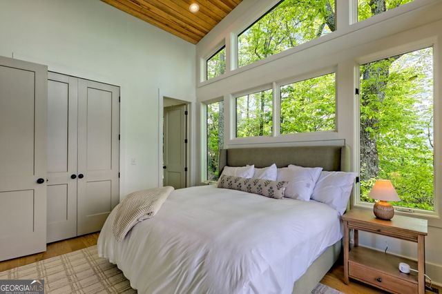 602 Charmont Drive, Tiger, GA 30576