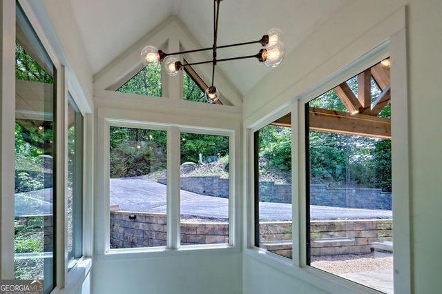 602 Charmont Drive, Tiger, GA 30576