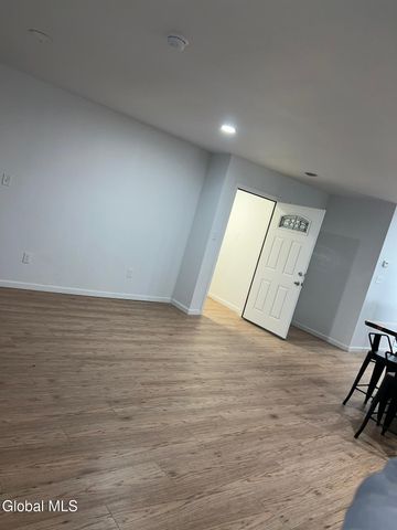 351 4th Street 2, Troy, NY 12180