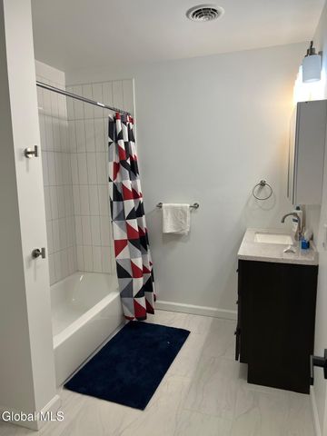 351 4th Street 2, Troy, NY 12180