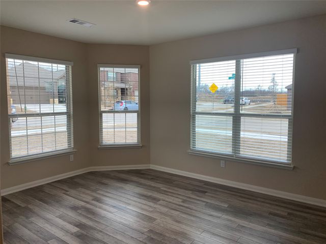 5301 Persimmon Drive, Denton, TX 76207