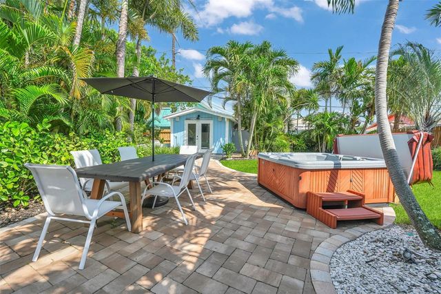 564 70TH AVENUE, St Pete Beach, FL 33706