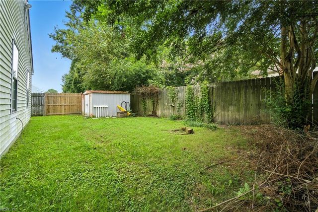 1905 Dolina DR, Virginia Beach, VA 23464