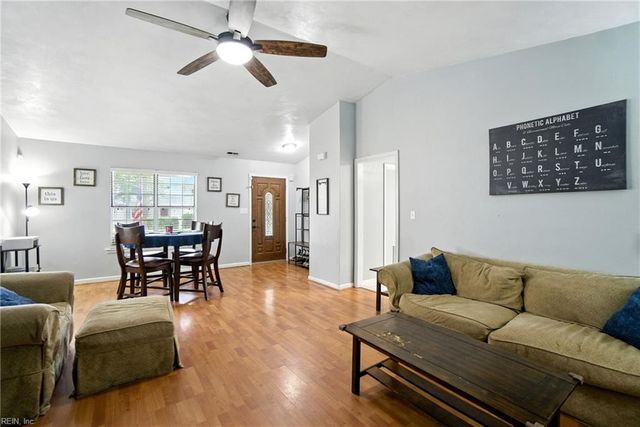 1905 Dolina DR, Virginia Beach, VA 23464