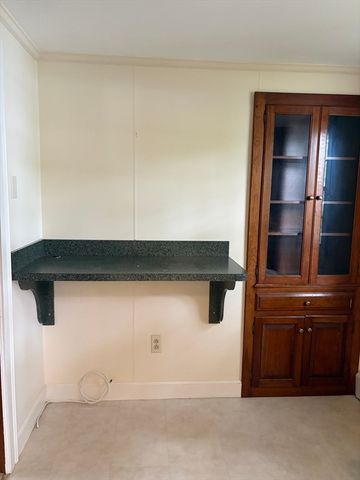 23 Sheraton, Braintree, MA 02184