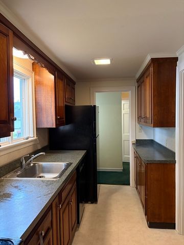 23 Sheraton, Braintree, MA 02184