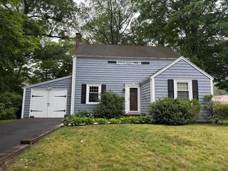 23 Sheraton, Braintree, MA 02184