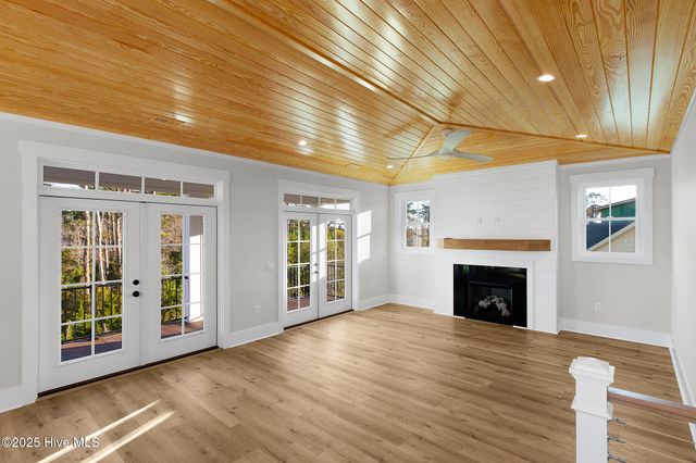 538 Sheldrake Court, Beaufort, NC 28516