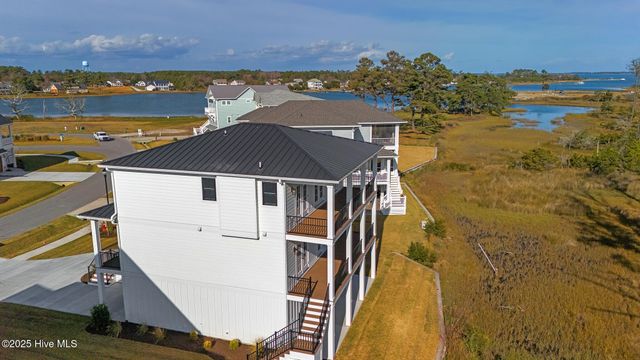 538 Sheldrake Court, Beaufort, NC 28516