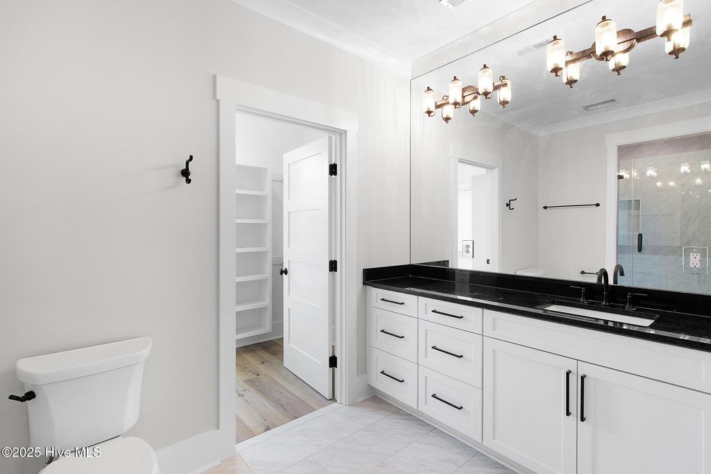 Image 21 of property listing at 538 Sheldrake Court, Beaufort, NC 28516