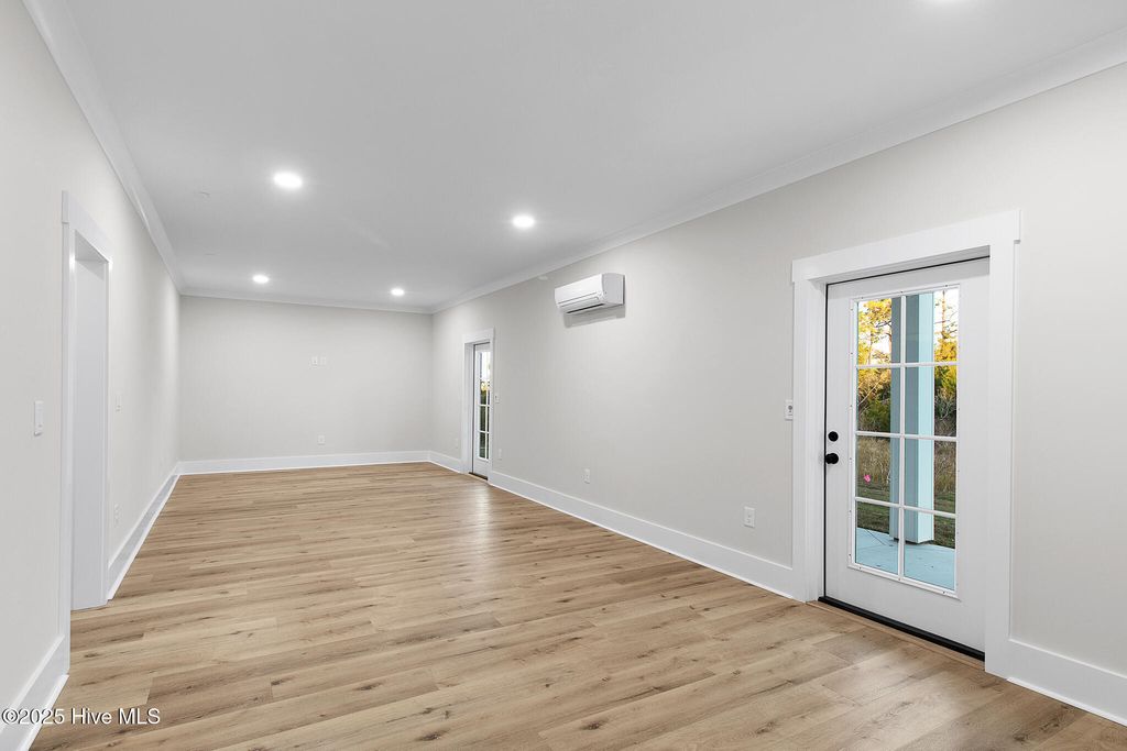 Image 33 of property listing at 538 Sheldrake Court, Beaufort, NC 28516