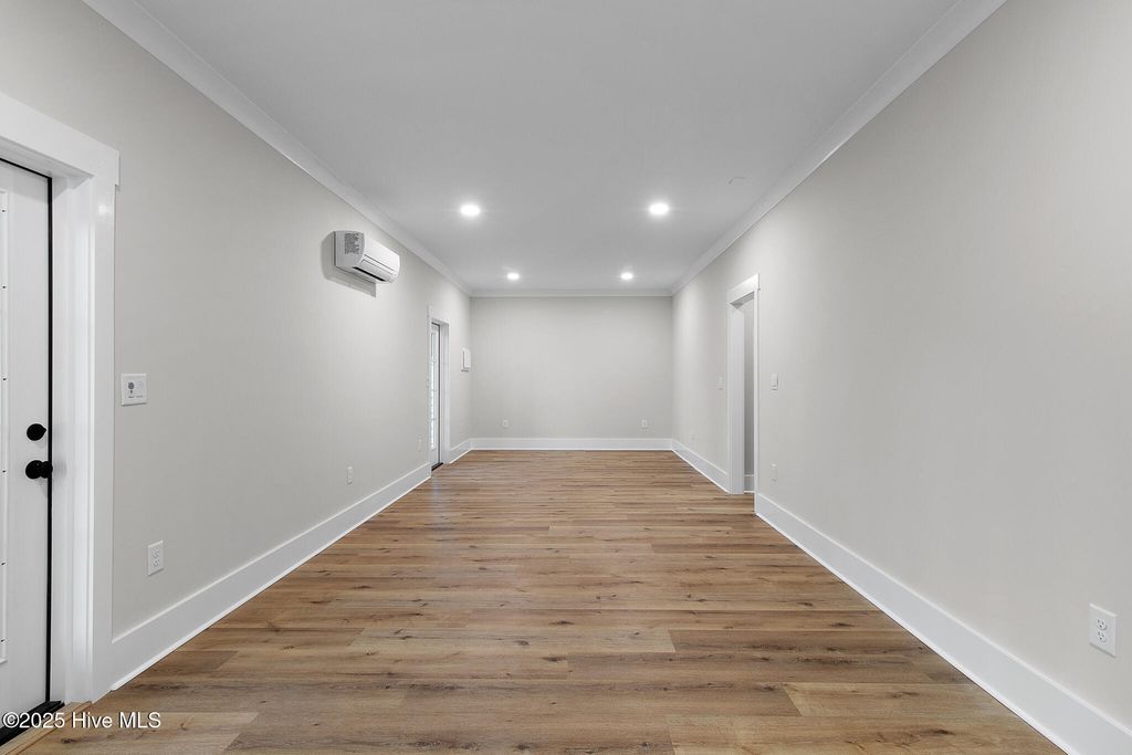 Image 34 of property listing at 538 Sheldrake Court, Beaufort, NC 28516