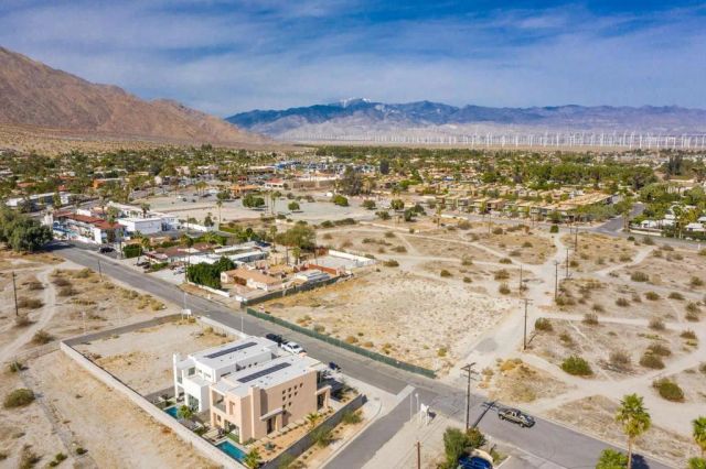 199 ViA Olivera, Palm Springs, CA 92262