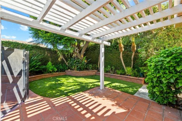 6871 Auburn Drive, Huntington Beach, CA 92647