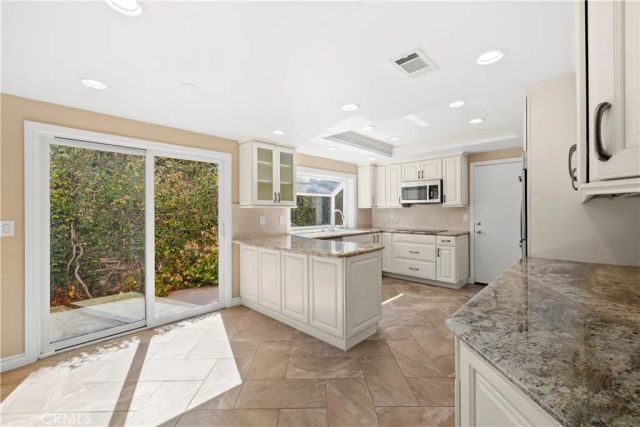 6871 Auburn Drive, Huntington Beach, CA 92647