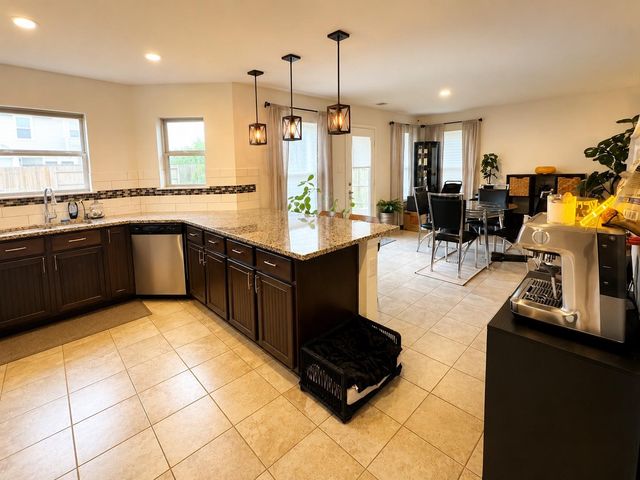 25323 Queens Causeway Lane, Katy, TX 77493