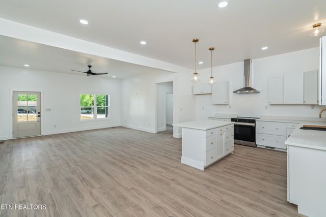 209 Ponderosa Drive, Kingston, TN 37763