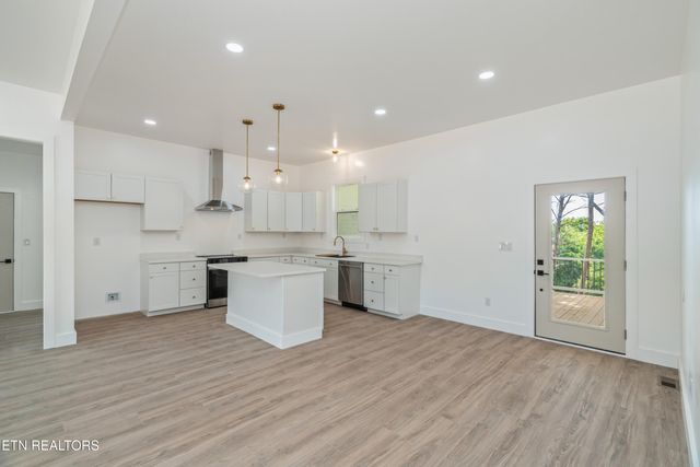 209 Ponderosa Drive, Kingston, TN 37763