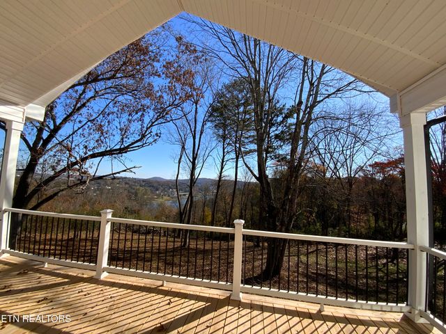 209 Ponderosa Drive, Kingston, TN 37763