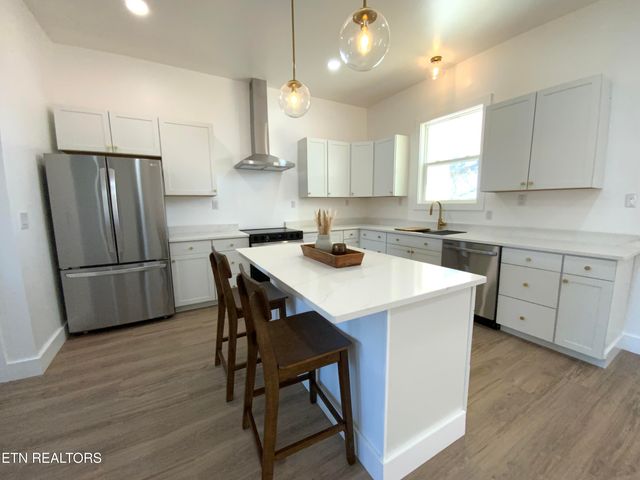 209 Ponderosa Drive, Kingston, TN 37763