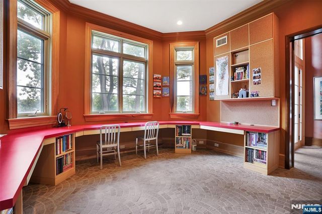 1500 River Road, Teaneck, NJ 07666