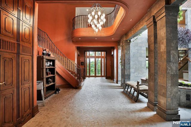 1500 River Road, Teaneck, NJ 07666