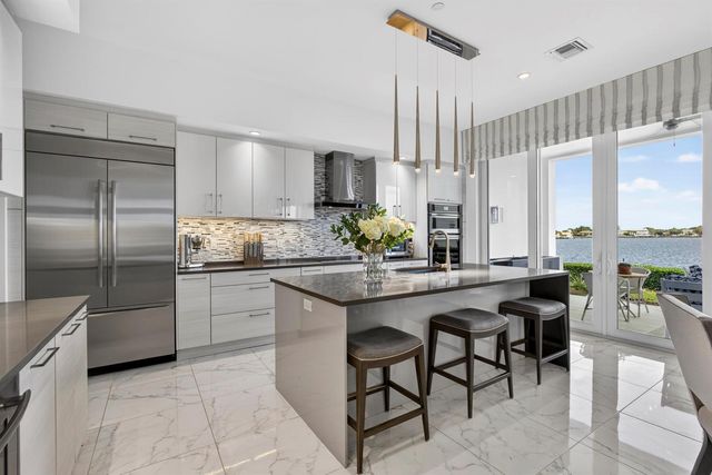 103 Water Club Court S, North Palm Beach, FL 33408