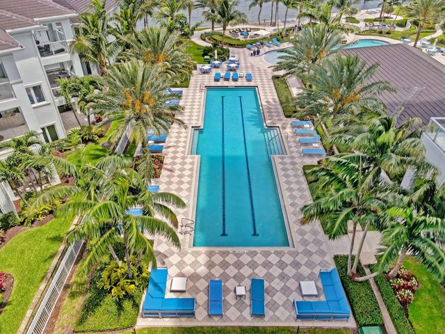 103 Water Club Court S, North Palm Beach, FL 33408