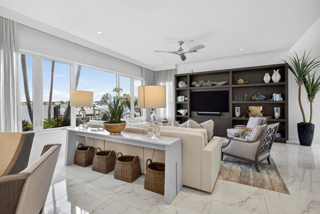 103 Water Club Court S, North Palm Beach, FL 33408