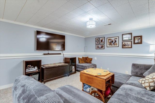 1220 N Timberleaf, Derby, KS 67037