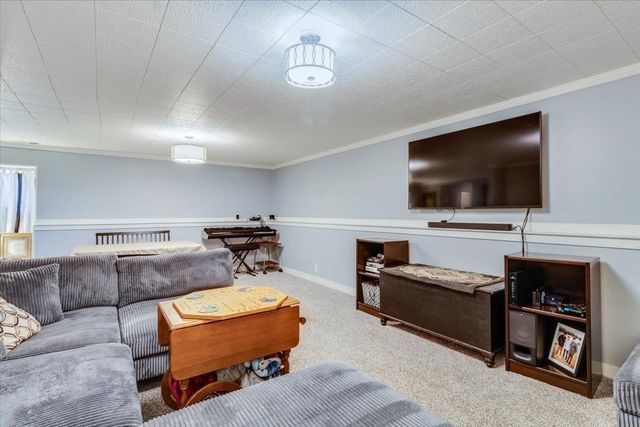 1220 N Timberleaf, Derby, KS 67037