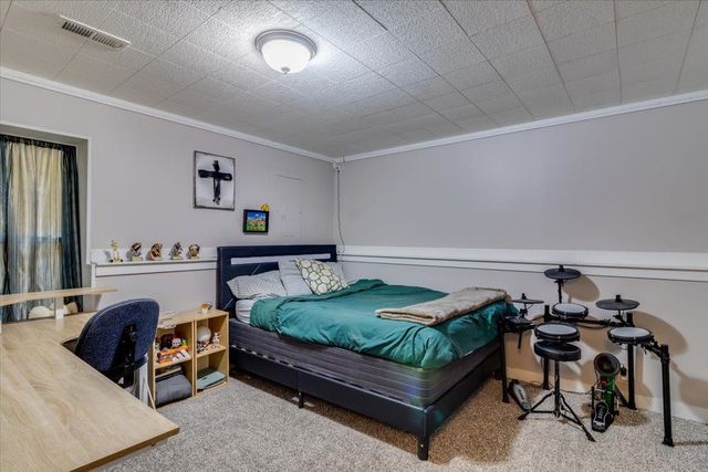 1220 N Timberleaf, Derby, KS 67037